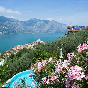 Апартаменты Villa Malcesine