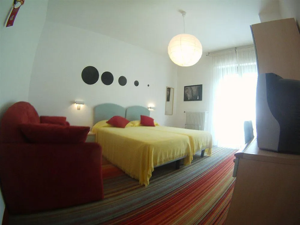 Hotel Peler Malcesine 2*,  Italy